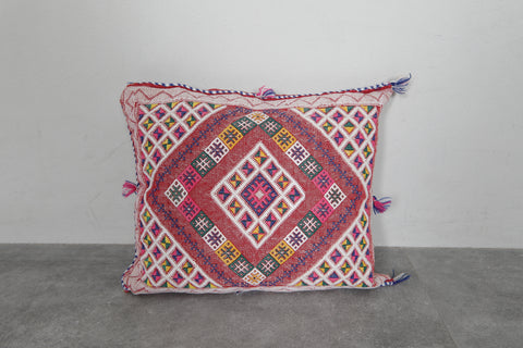 Handwoven Moroccan Kilim Pillow – 15.7 inches x 18.1 inches
