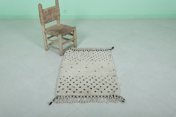 Handmade Moroccan ivory wool rug 2 x 2.9 FT – Black dots and tassels