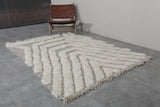 Handcrafted Moroccan Wool Rug - 5 X 6.9 Ft, Cream and Gray Abstract Pattern