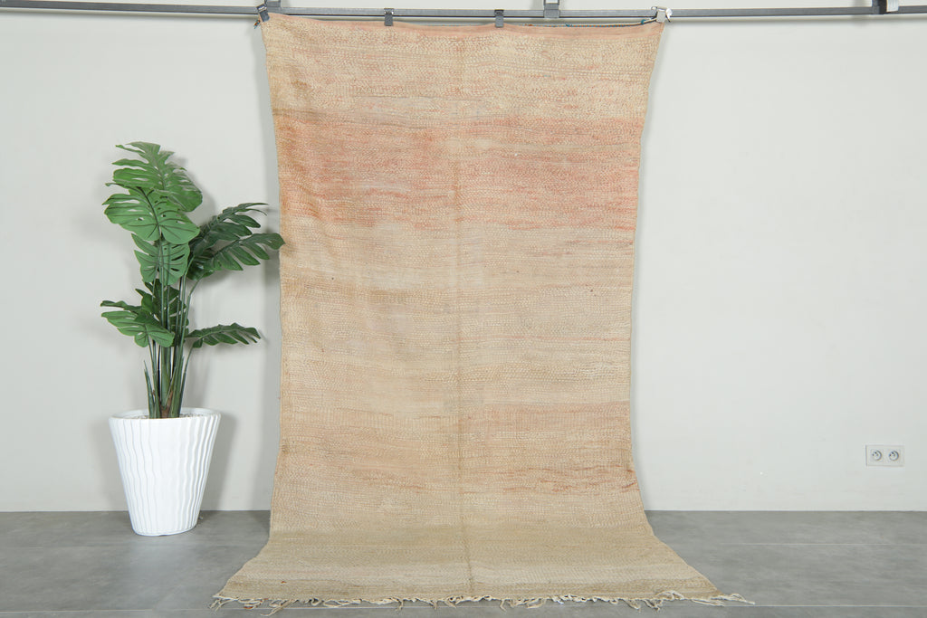 Beige minimalist Moroccan rug - 4.6 ft x 8.9 ft - Handmade wool carpet