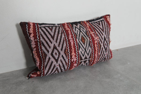 Handwoven Moroccan kilim pillow cover – 13.7 inches x 22.4 inches | Tribal red & black wool