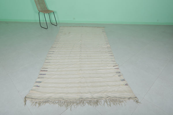 Handwoven Kilim 4.7 FT x 9.3 FT – Traditional Moroccan Rug with Geometric Design