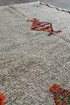 Tribal Moroccan Rug 4.7 x 6.7 ft - Gray with Bright Symbols