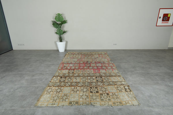 Vintage Moroccan rug - 5.4 ft x 9.8 ft - Geometric wool carpet