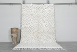 Moroccan Wool Rug 5 x 7.9 ft - Handwoven Dotted Design