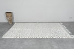 Moroccan Wool Rug 5 x 7.9 ft - Handwoven Dotted Design