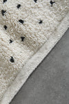 Moroccan Wool Rug 5 x 7.9 ft - Handwoven Dotted Design