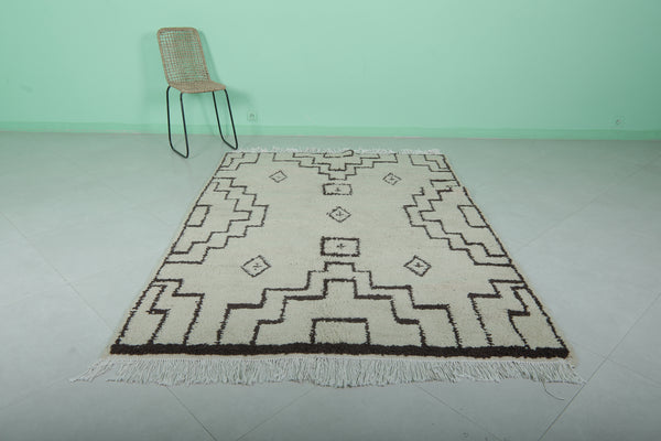 Moroccan handmade rug | 5.5 x 7.7 ft | Geometric berber design