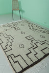 Moroccan handmade rug 5.5 FT X 7.7 FT