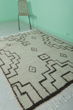 Moroccan handmade rug 5.5 FT X 7.7 FT