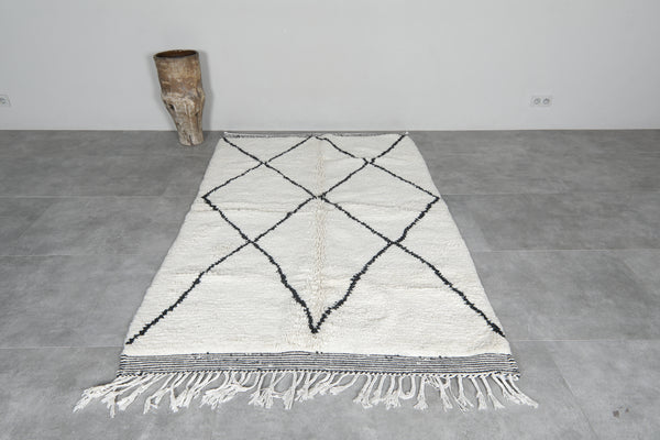 Wool beni ourain rug 4.8 x 7.5 ft - Black diamond pattern