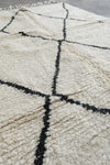 Wool Beni Ourain Rug 4.8 x 7.5 ft - Black Diamond Pattern