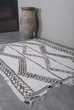 Stunning berber handmade moroccan rug - 5.6 FT X 7.7 FT
