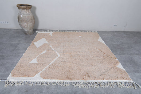 Handmade Moroccan area rug 7.3 x 7.4 FT – Minimalist abstract design