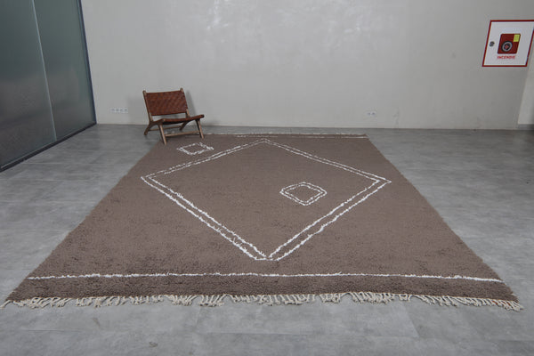 Grey Moroccan rug with white geometric patterns – Custom sizes