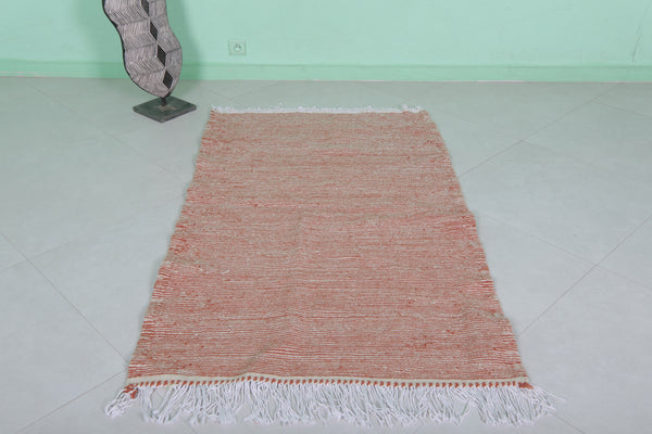 Moroccan flatweave rug – Red subtle stripes | 3.1 x 5 FT
