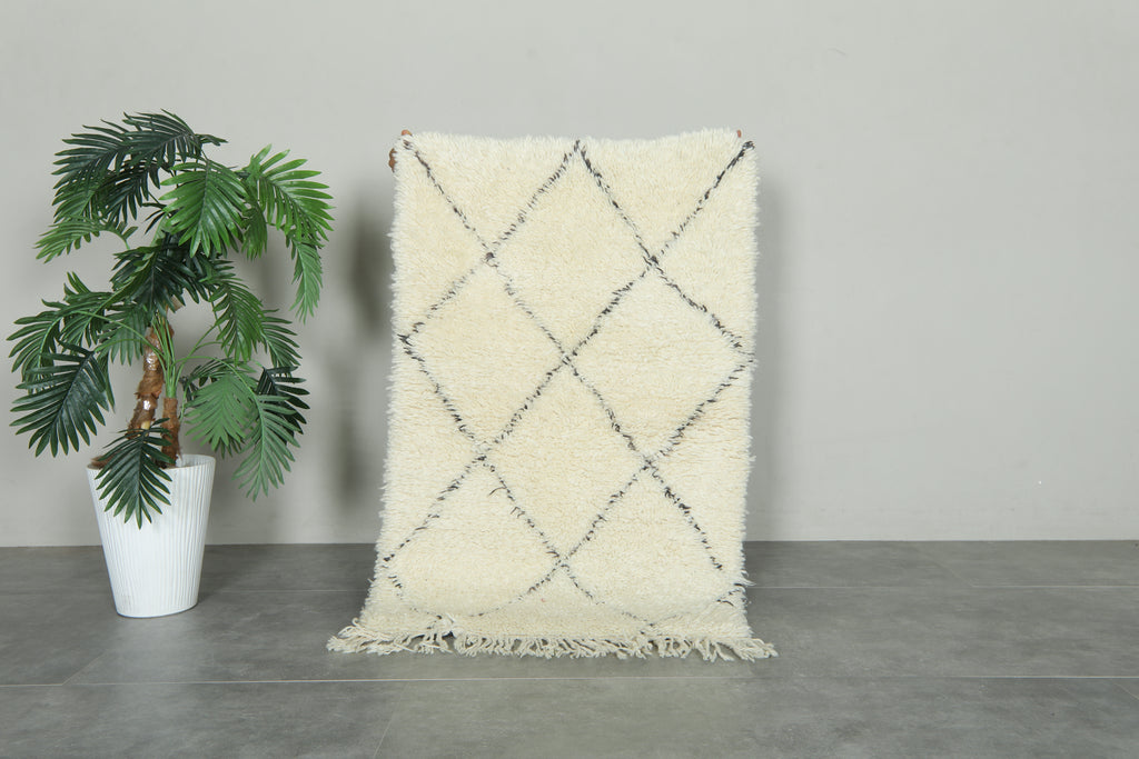 Small beige Moroccan beni ourain rug - 2.5 ft x 4 ft
