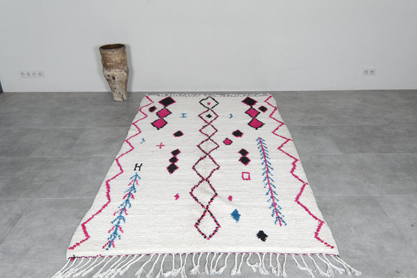 Colorful Moroccan rug 5.1 x 8.6 Feet - Handwoven berber wool carpet with pink and black diamond patterns