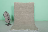 Moroccan Rug – Subtle Beige with Fringe | 3.2 x 5.1 FT