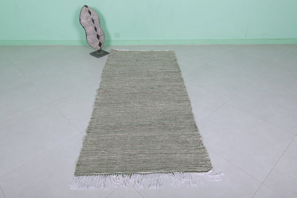 Minimalist Moroccan rug – Subtle stripe design | 2.8 x 4.6 FT