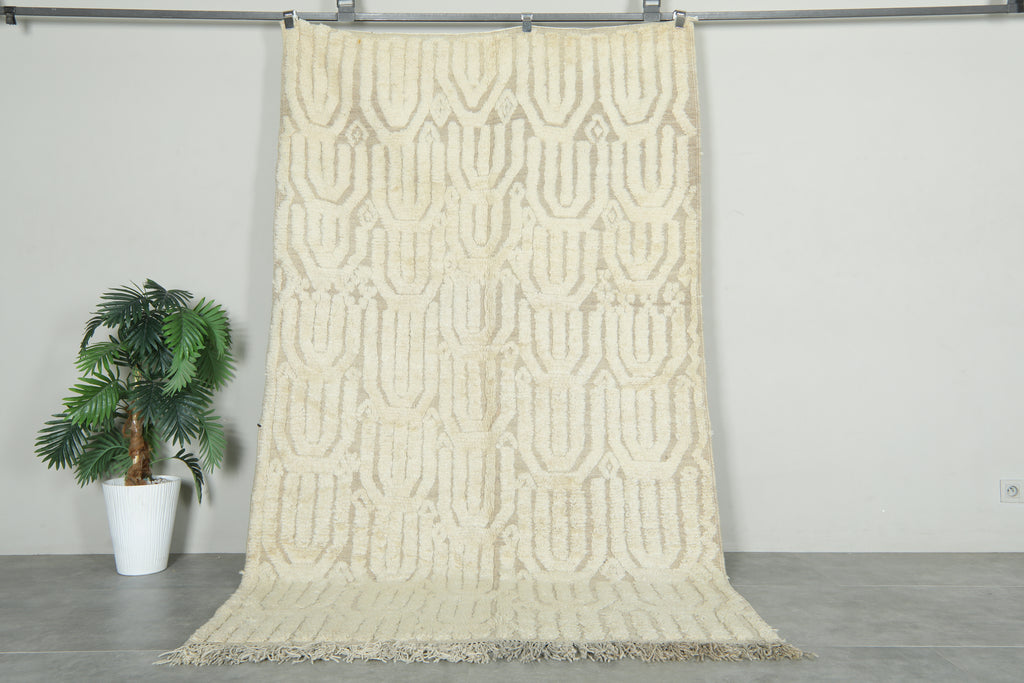 Beige beni ourain Moroccan geometric rug - 5.2 ft x 8.4 ft
