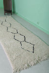 Moroccan Berber Runner Rug – 3 x 7.9 FT | Minimalist Geometric Design