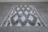 Handmade berber moroccan wool rug - 5.5 FT X 7.5 FT