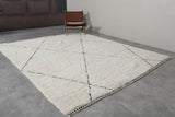 8 x 10 FT Moroccan Wool Rug – Minimalist Diamond Pattern