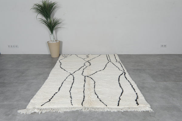 Abstract Moroccan wool rug 4.9 x 7.6 ft - Handmade berber design