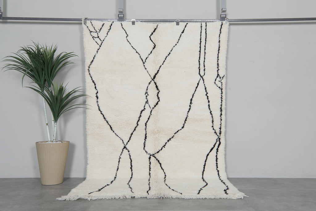 Abstract Moroccan wool rug 4.9 x 7.6 ft - Handmade berber design