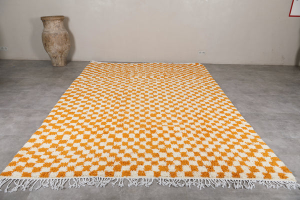 Custom yellow & white checkered rug – Bright and cheerful design