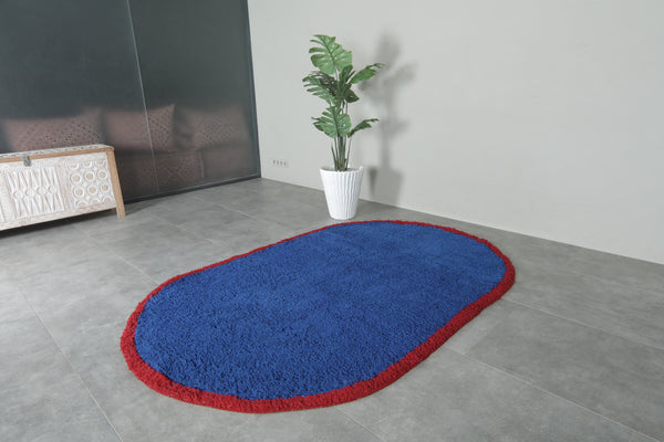 Oval handwoven rug - Abstract amazigh design - Moroccan wool rug