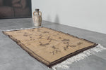 Vintage Moroccan kilim Rug 3.2 x 4.9 ft - Handwoven Tribal Symbols