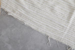 Square handwoven berber moroccan rug - 4.1 FT X 4.8 FT