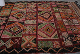 Tribal Moroccan rug 5.7 X 8 Feet