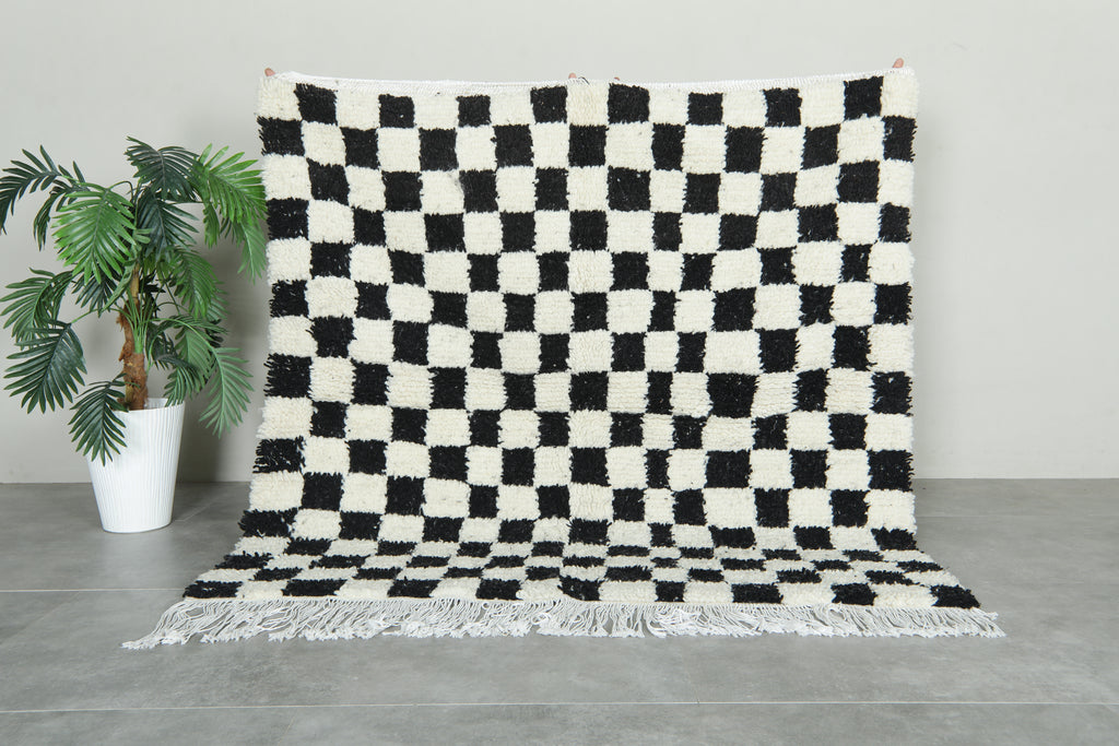 White & black checkered Moroccan rug - 5.1 ft x 5.1 ft