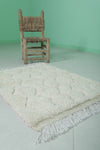 2.2 x 3.2 ft Moroccan Rug - Ivory Wool with Geometric Pattern