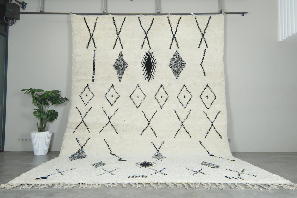 Custom Beni Ourain Rug – Handmade Black & White Moroccan Wool Carpet