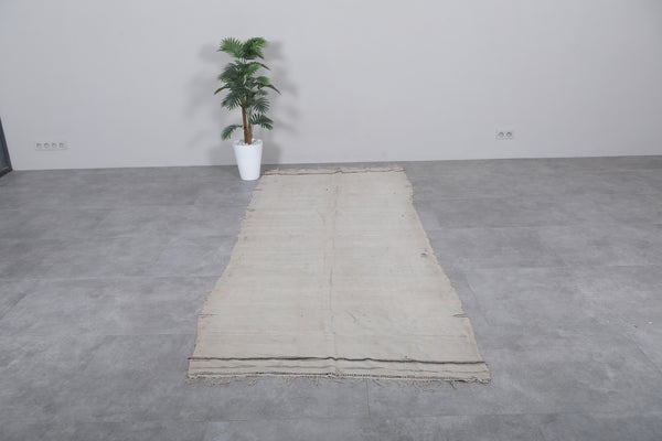 Beige flatwoven berber Moroccan rug - 4 FT X 10.1 FT