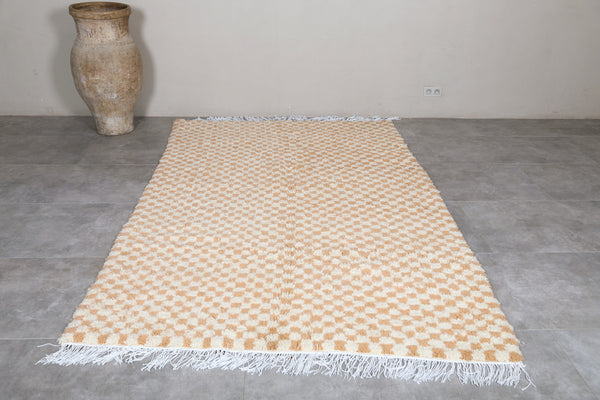 5.8 x 9.3 ft checkered Moroccan rug | Handwoven beige and cream