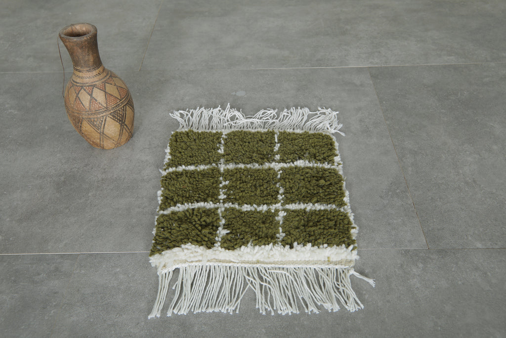 Small olive green and white checkered Moroccan rug - 1.1 FT X 1.2 FT