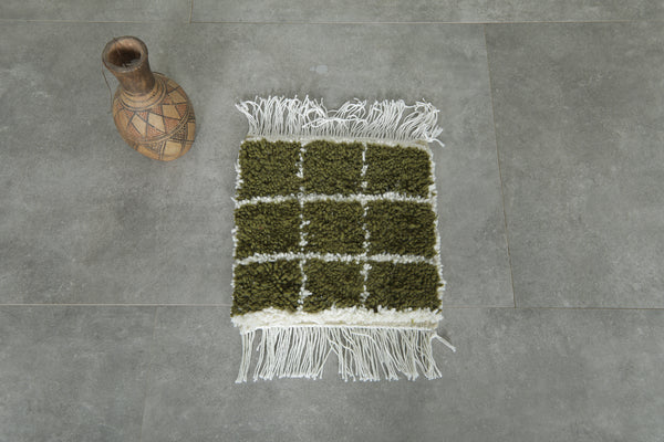 Small olive green and white checkered Moroccan rug - 1.1 FT X 1.2 FT