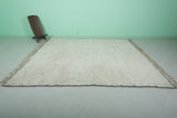 Handwoven Moroccan Rug 7.9ft x 9.8ft – Simple and Elegant White Design