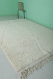 Elegant Moroccan Rug - 6.7 x 9.5 Ft, White with Diamond Pattern