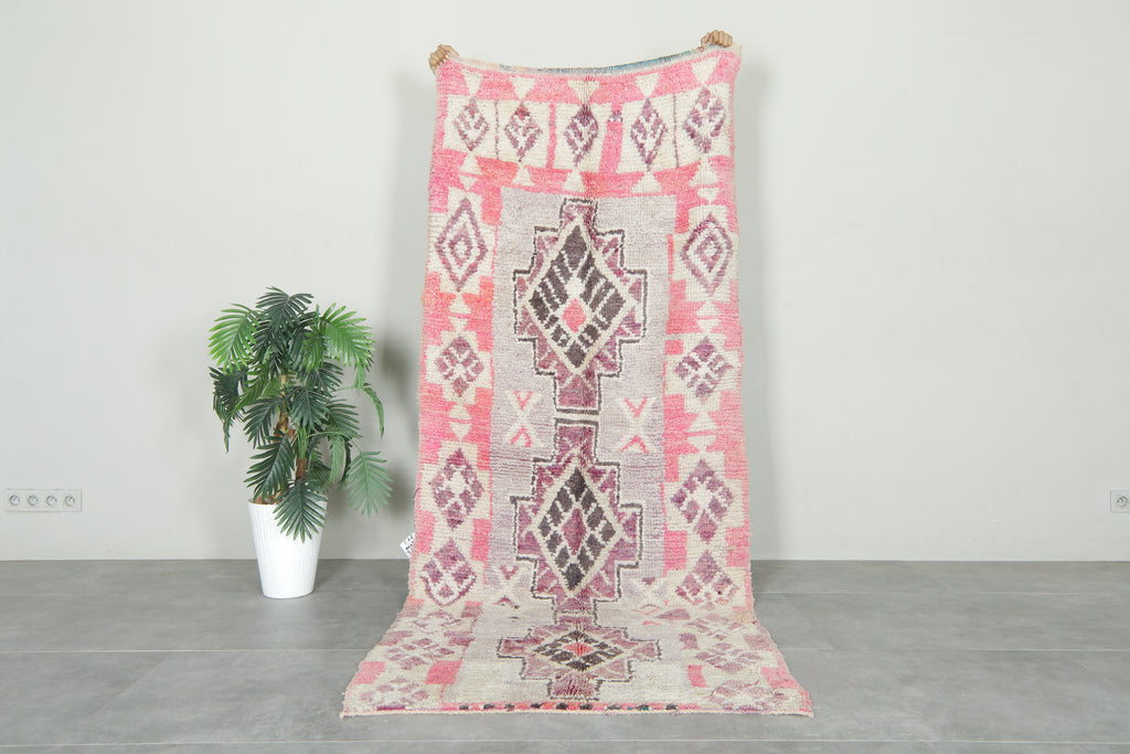 Runner Moroccan rug with geometric design - 3.2 ft x 8.6 ft