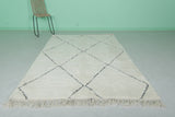 5.1 x 8.1 FT Moroccan Rug – Ivory Diamond Design for Modern Homes