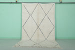 5.1 x 8.1 FT Moroccan Rug – Ivory Diamond Design for Modern Homes