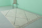 5.1 x 8.1 FT Moroccan Rug – Ivory Diamond Design for Modern Homes