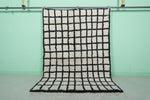 Handmade Berber Beni Ourain Rug – 4.6 x 6.5 ft Black and White Grid