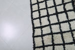 Handmade Berber Beni Ourain Rug – 4.6 x 6.5 ft Black and White Grid